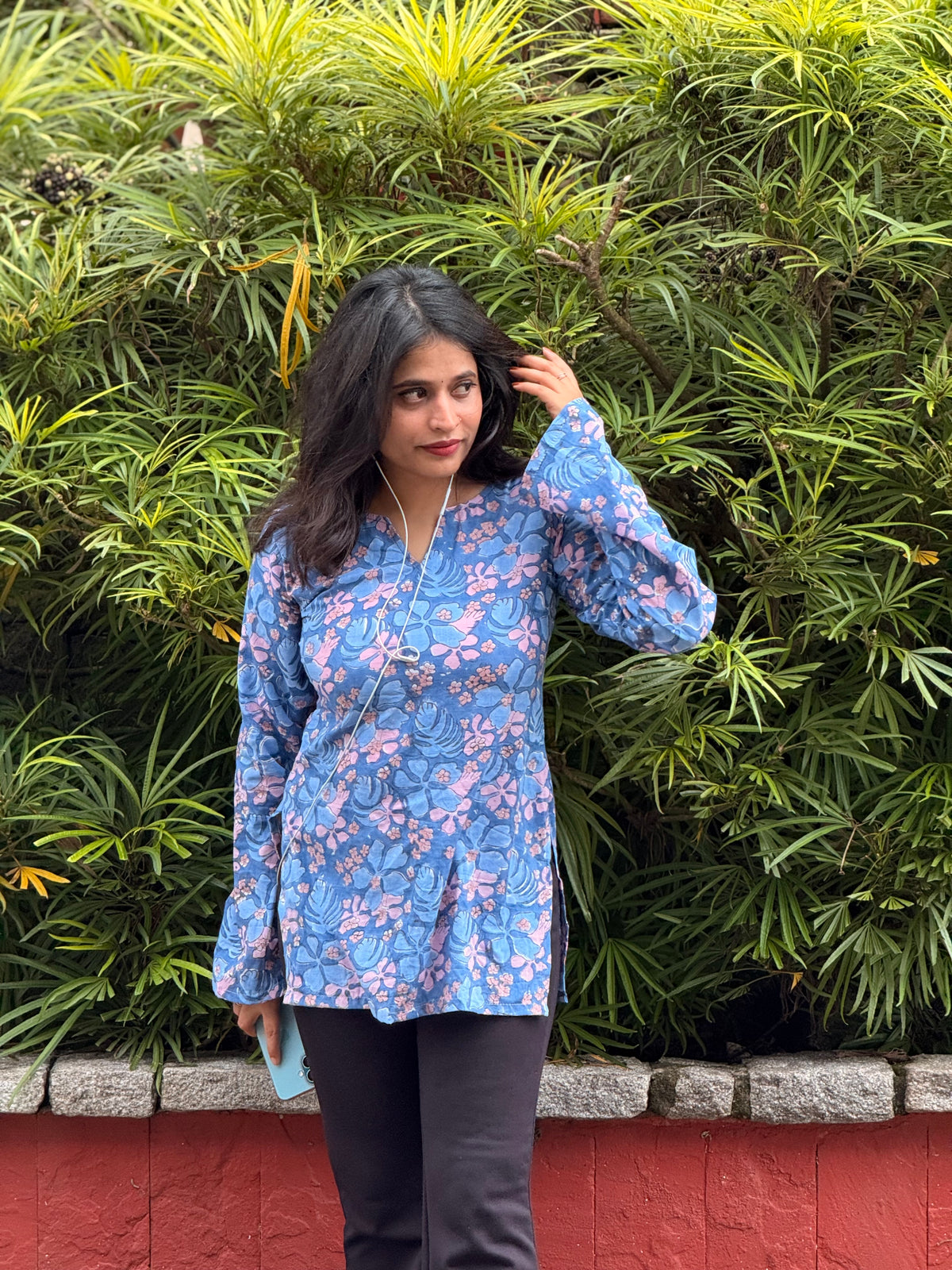 Meher, Your everyday floral kurti, made for office days, college and everything in between.